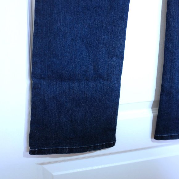 NYDJ Vintage 90s Nevada Wash Bootcut Jeans in Size 6 - Picture 5 of 11